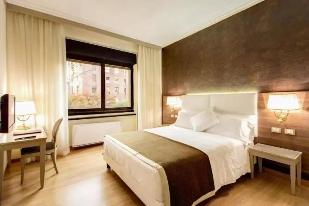 Hotel Romana Residence Милан